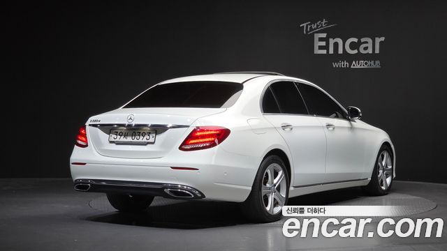 Mercedes-Benz E-Class из Кореи Encar