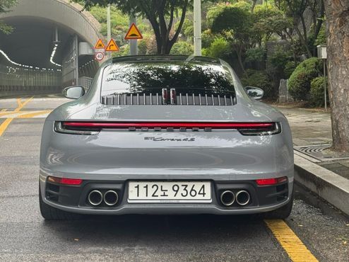 Porsche 911 Carrera 4S — пробег 17 000 км — фото 3 из 5