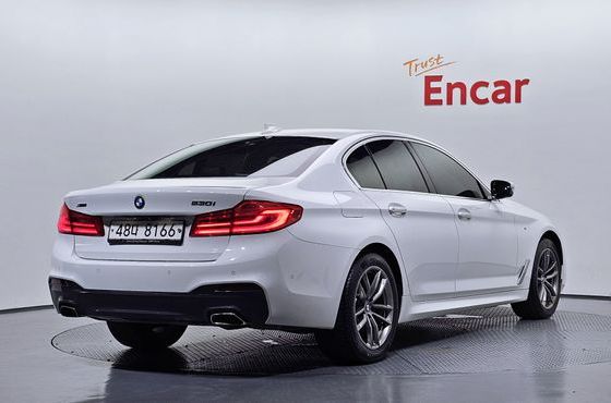 BMW 5-Series 530i xDrive M Sport Package Plus — пробег 117 548 км — фото 2 из 5