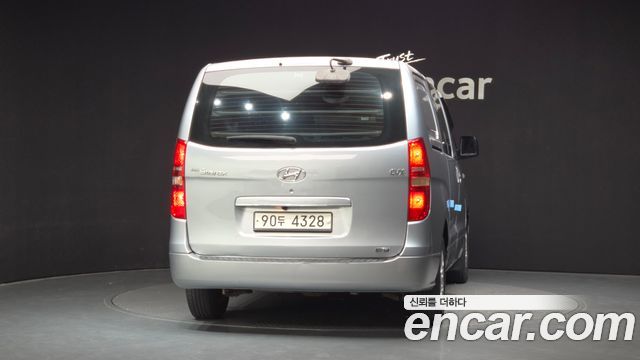 Hyundai Starex 5-Seater VAN CVX Deluxe — пробег 126 608 км — фото 4 из 5