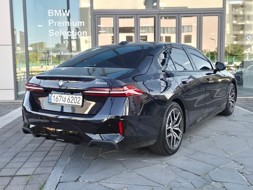 BMW 5-Series 520i M Sport — пробег 24 130 км — фото 4 из 5