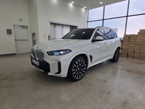 BMW X5 xDrive 30d M Sport — пробег 5 980 км — фото 1 из 5