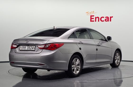 Hyundai Sonata LPI Smart — пробег 241 632 км — фото 2 из 5