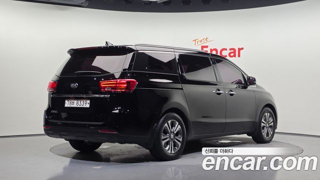 Kia Carnival из Кореи Encar