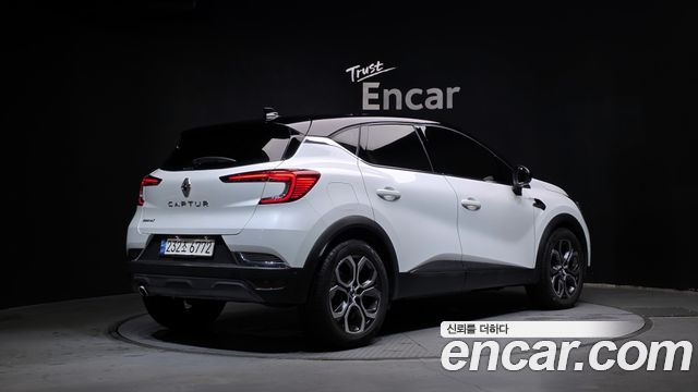 Renault (Samsung) Captur 1.3 TCe Edition Paris — пробег 50 528 км — фото 2 из 5