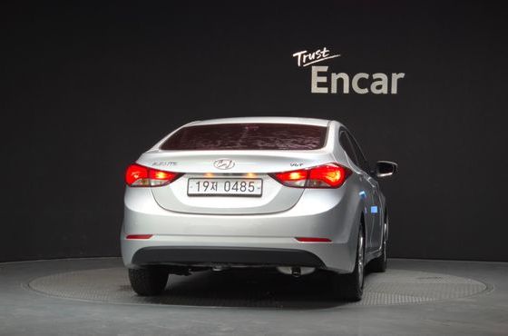 Hyundai AVANTE 1.6 VGT Style — пробег 94 066 км — фото 4 из 5