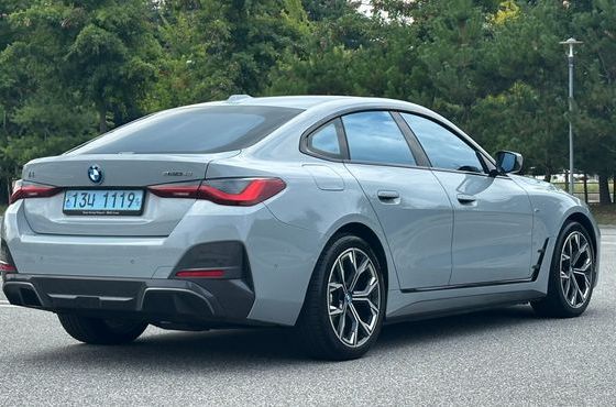 BMW i4 eDrive40 M Sports — пробег 83 698 км — фото 2 из 5