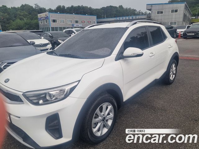 Kia Stonic Diesel 1.6 Deluxe — пробег 103 195 км — фото 3 из 5