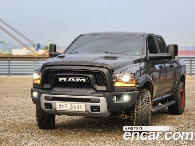 Dodge Ram Pick Up 5.7 — пробег 61 000 км — фото 3 из 5