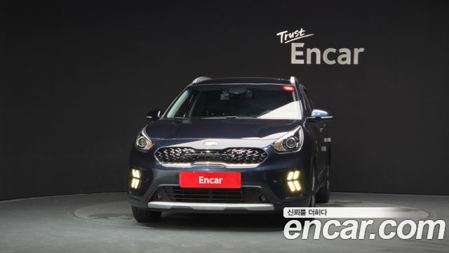 Kia Niro 1.6 HEV Luxury — пробег 97 406 км — фото 3 из 5