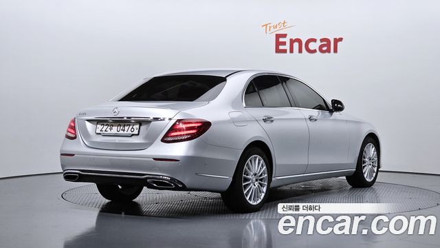 Mercedes-Benz E-Class из Кореи Encar