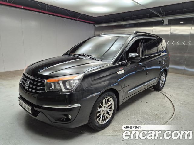 Ssangyong KORANDO 4WD Extreme 9-seater — пробег 186 300 км — фото 1 из 5