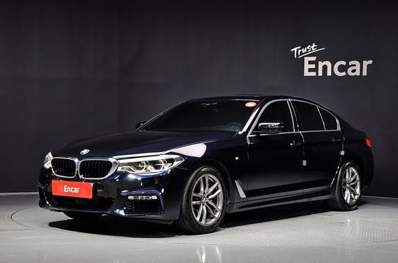 BMW 5-Series 520d xDrive M Sport Package Plus — пробег 105 273 км — фото 1 из 5