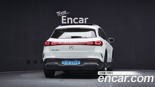 Mercedes-Benz EQA из Кореи Encar