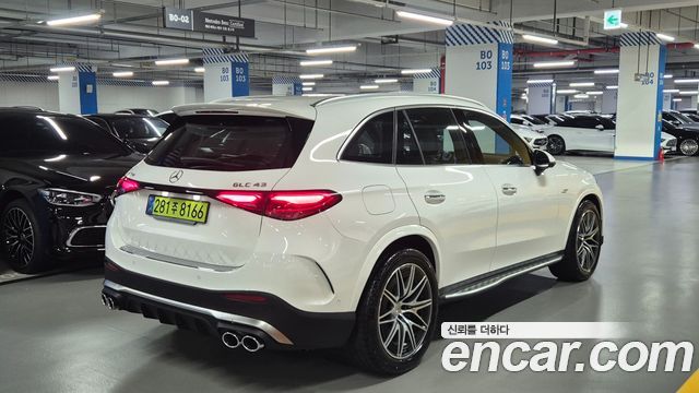 Mercedes-Benz GLC-Class AMG GLC43 4MATIC — пробег 1 689 км — фото 3 из 5