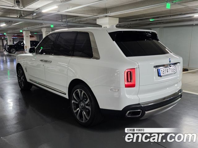 Rolls-Royce Cullinan 6.7 V12 — пробег 30 300 км — фото 4 из 5