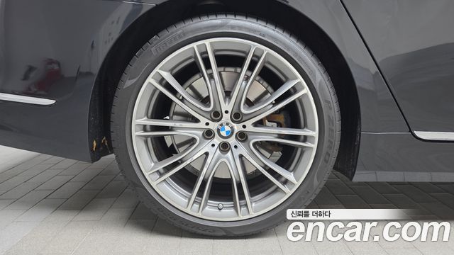 BMW 7-Series 750Li xDrive Design Pure Excellence — пробег 131 287 км — фото 5 из 5