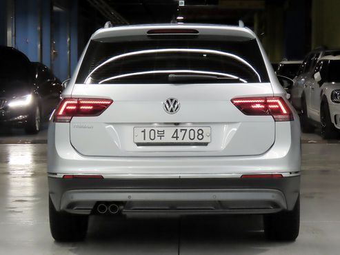 Volkswagen Tiguan 2.0 TDI Premium — пробег 69 068 км — фото 4 из 5