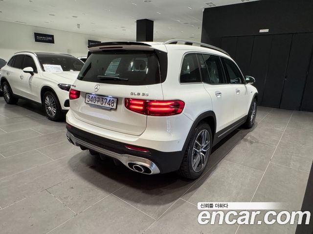 Mercedes-Benz GLB-Class AMG GLB35 4MATIC — пробег 12 км — фото 2 из 5