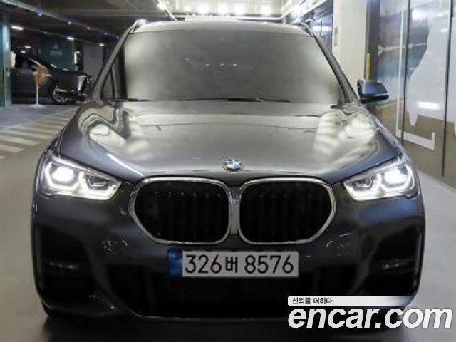 BMW X1 xDrive 20i M Sport — пробег 43 300 км — фото 2 из 5