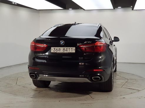 BMW X6 xDrive 30d — пробег 181 016 км — фото 4 из 5