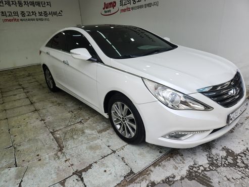 Hyundai Sonata CVVL Attration — пробег 71 000 км — фото 3 из 5