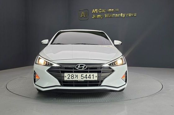 Hyundai AVANTE 1.6 Style — пробег 105 813 км — фото 3 из 5