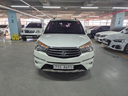 Ssangyong KORANDO 4WD GT 11-seater — пробег 158 000 км — фото 2 из 5
