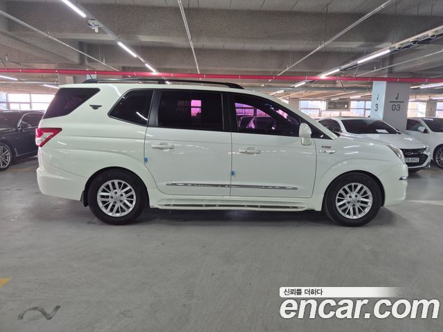 Ssangyong KORANDO 4WD GT 11-seater — пробег 158 000 км — фото 4 из 5