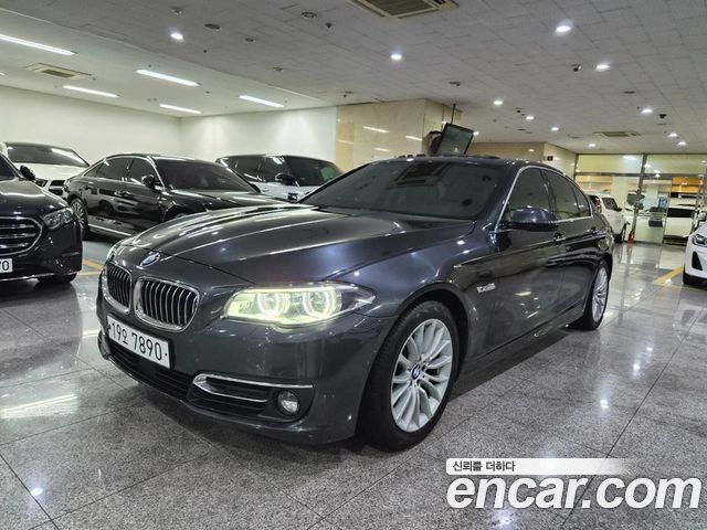 BMW 5-Series 528i Luxury Plus — пробег 82 672 км — фото 2 из 5
