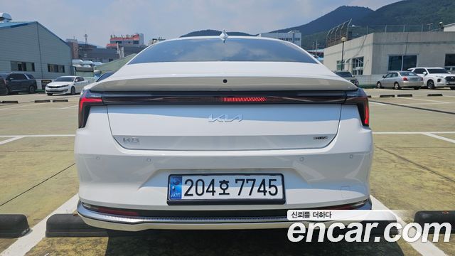 Kia K8 Signature — пробег 15 000 км — фото 4 из 5
