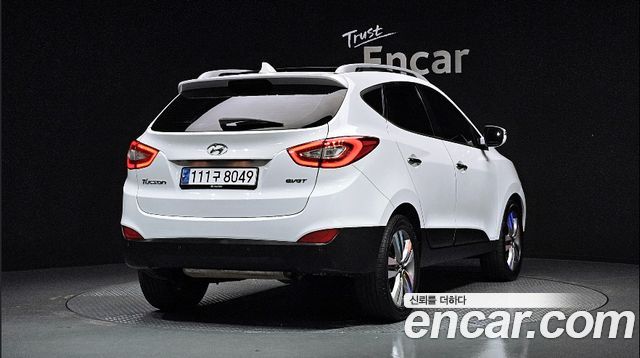 Hyundai Tucson Diesel(e-VGT) 2WD Premium — пробег 189 000 км — фото 2 из 5