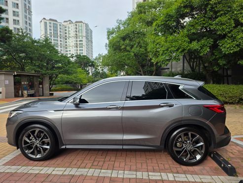 Infiniti QX50 2.0 Sensory AWD — пробег 53 000 км — фото 2 из 5