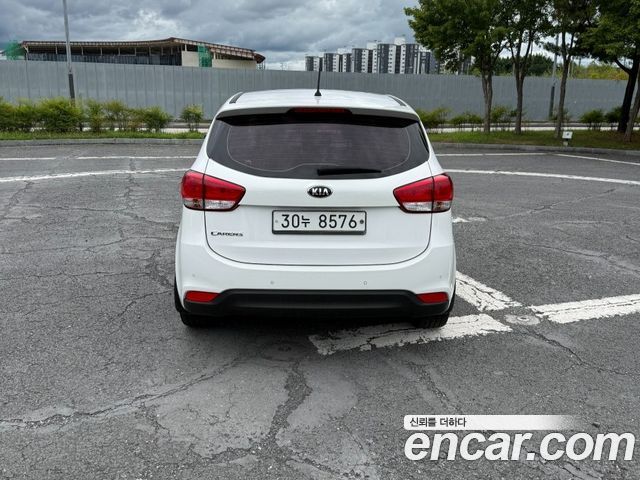 Kia Carens 2.0 LPi Prestige — пробег 182 072 км — фото 2 из 5