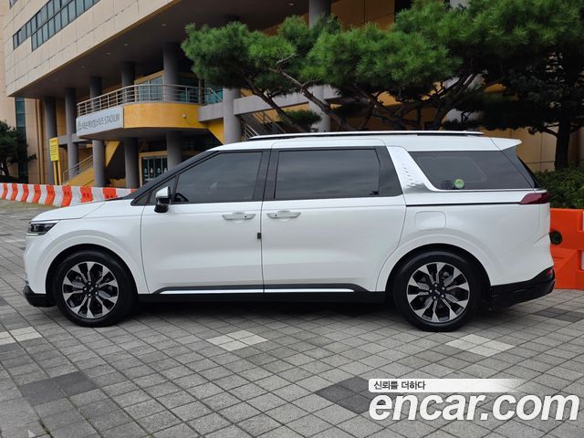 Kia Carnival Diesel 9-Seater Signature — пробег 244 038 км — фото 2 из 5
