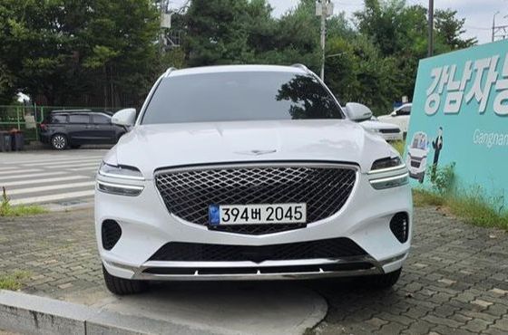 Genesis GV70 2.5T Gasoline AWD — пробег 36 557 км — фото 3 из 5