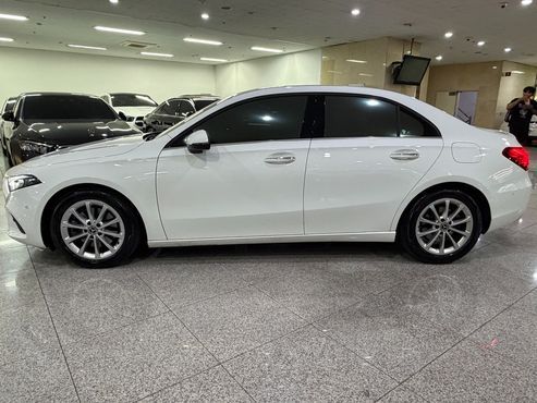 Mercedes-Benz A-Class A220 Sedan — пробег 26 140 км — фото 3 из 5