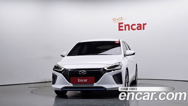 Hyundai Ioniq Q — пробег 303 725 км — фото 3 из 5