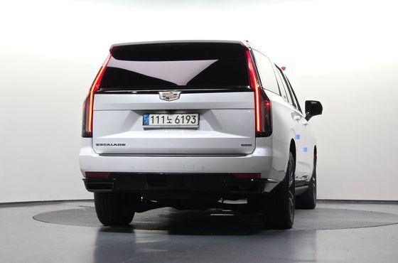 Cadillac Escalade 6.2 ESV ESV Sports Platinum — пробег 74 993 км — фото 4 из 5