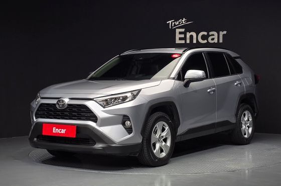 Toyota RAV4 2.5 2WD — пробег 106 119 км — фото 1 из 5