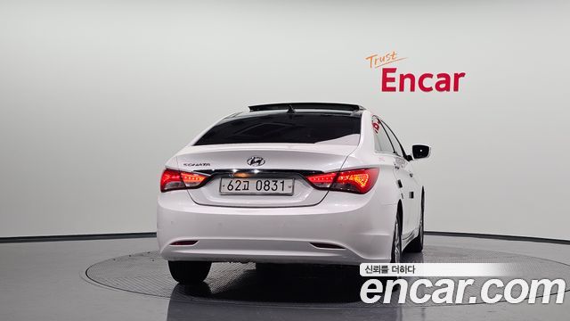Hyundai Sonata LPI Premium — пробег 82 012 км — фото 4 из 5
