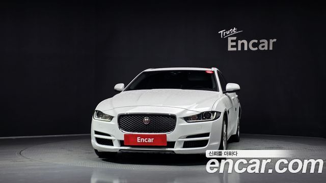 Jaguar XE 20t Prestige — пробег 48 537 км — фото 3 из 5
