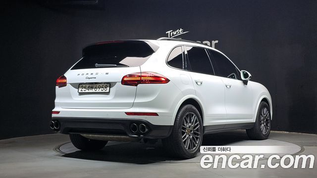 Porsche Cayenne 3.0 Diesel Platium Edition 958 — пробег 143 845 км — фото 2 из 5