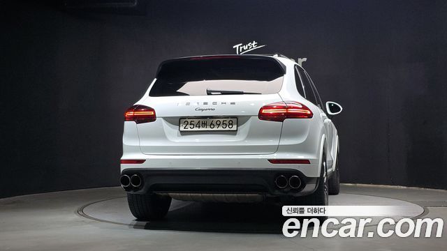 Porsche Cayenne 3.0 Diesel Platium Edition 958 — пробег 143 845 км — фото 4 из 5