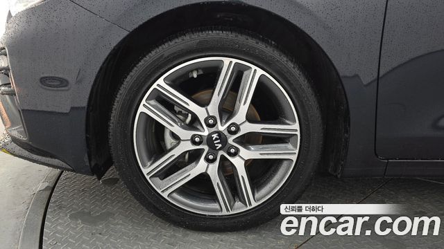 Kia K3 из Кореи Encar