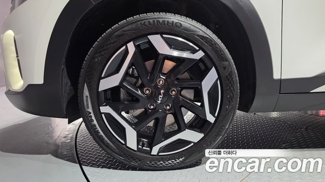 Kia Seltos из Кореи Encar