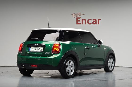 Mini Cooper Standard Third Generation — пробег 32 110 км — фото 2 из 5