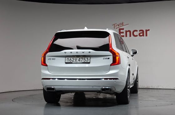 Volvo XC90 D5 Inscription — пробег 88 495 км — фото 4 из 5