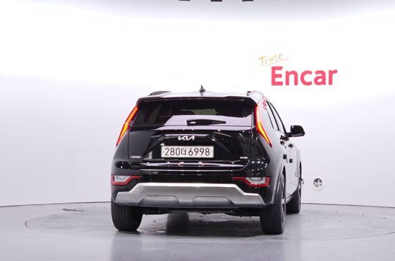 Kia Niro Trendy — пробег 31 859 км — фото 4 из 5