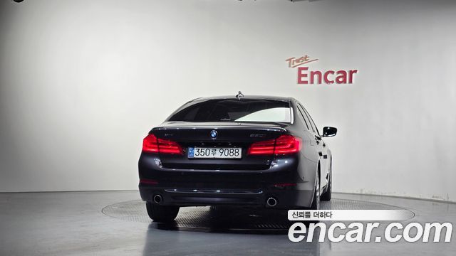 BMW 5-Series 530i xDrive Luxury Plus — пробег 106 692 км — фото 4 из 5
